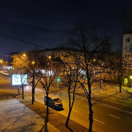 1-Room View Apartment Near Inturist On Sobornyi Avenue 143, By Grandhome Zaporizhia Zewnętrze zdjęcie